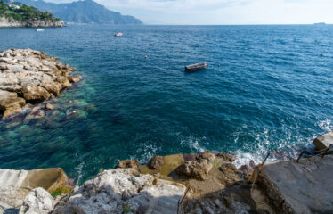 POSEIDONE SUITE on CONCA DEI MARINI’S  BEACH