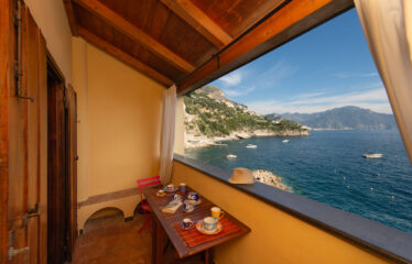 CASA POSEIDONE , LA TUA CASA VISTA MARE a CONCA DEI MARINI