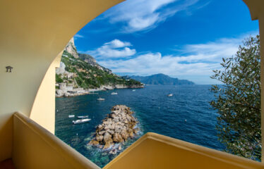 CASA POSEIDONE , LA TUA CASA VISTA MARE a CONCA DEI MARINI