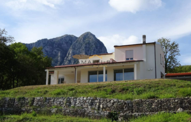 DETACHED VILLA WITH SWIMMING POOL IN CILENTO