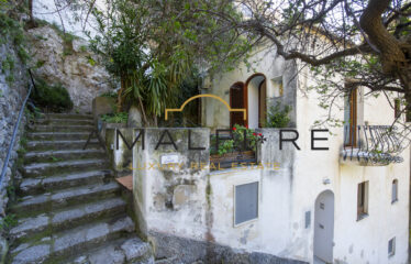 BEAUTIFUL ATTIC IN PRAIANO