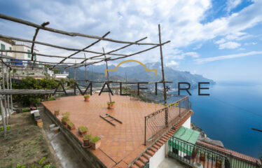 APARTMENT WITH VIEW, GARDEN AND TERRACE