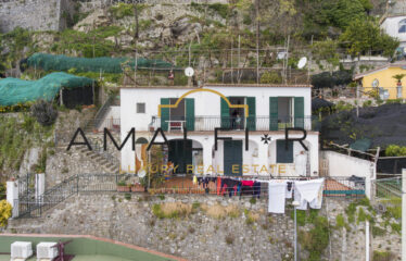 APARTMENT WITH VIEW, GARDEN AND TERRACE