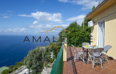 CASA TIBERIO IN CONCA DEI MARINI