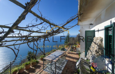 Detached House with Sea View in Tovere di Amalfi