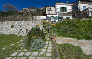 Detached House with Sea View in Tovere di Amalfi