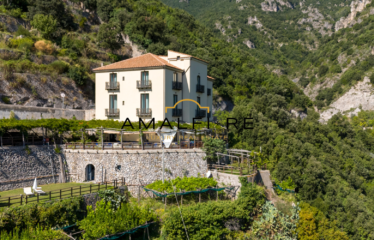 THE LIMONETO ERCOLE, AN OASIS OF LUXURY AND TRANQUILITY ON THE AMALFI COAST