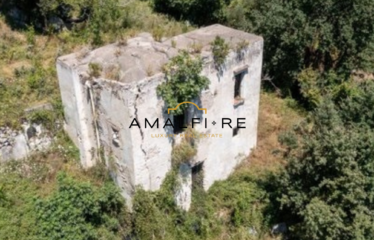 Rudere da Ristrutturare con Vista Mare a Pogerola di Amalfi