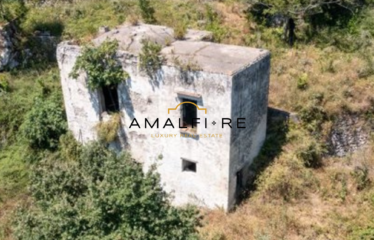 Rudere da Ristrutturare con Vista Mare a Pogerola di Amalfi