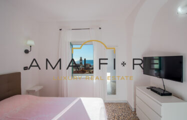 Bright and airy apartment in Minori.