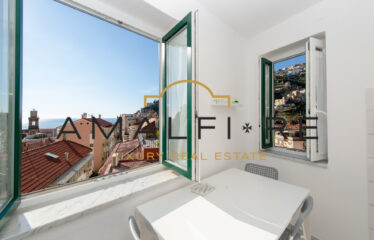 Bright and airy apartment in Minori.