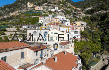 Bright and airy apartment in Minori.