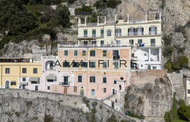 Spacious and strategic property in Amalfi