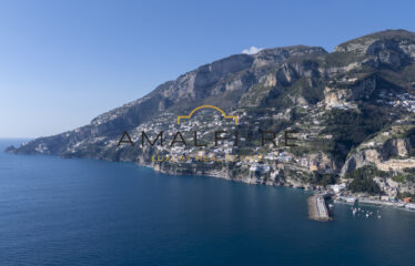 Spacious and strategic property in Amalfi