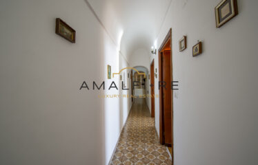 Spacious and strategic property in Amalfi