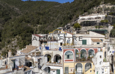 Enchantment in the streets of Albori: a corner of paradise in Vietri sul Mare