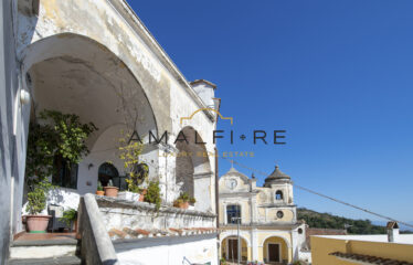 Enchantment in the streets of Albori: a corner of paradise in Vietri sul Mare