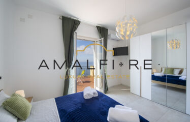 Bright Apartment in Conca dei Marini